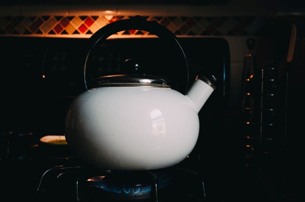 https://img.findthisbest.com/images/2021/05/blog-cover-hot-water.jpg