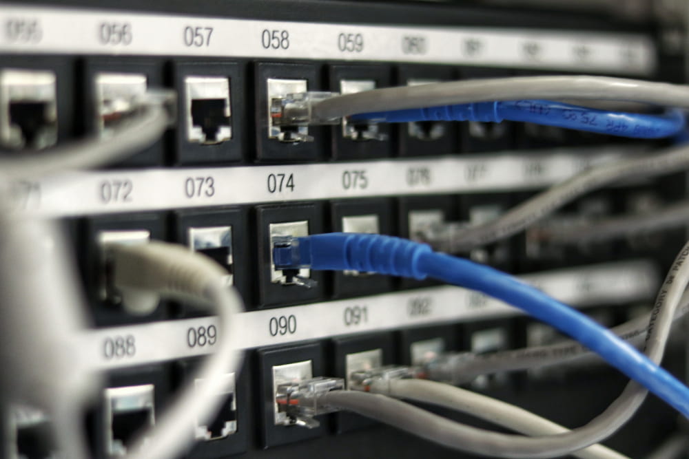 Best Cat 5e Ethernet Cables Feature Image