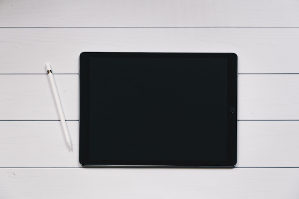 Best Tablet Cases Feature Image