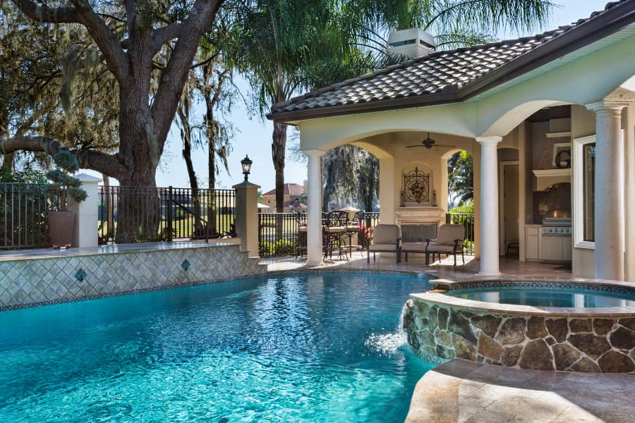 Piscines, spas et accessoires Feature Image