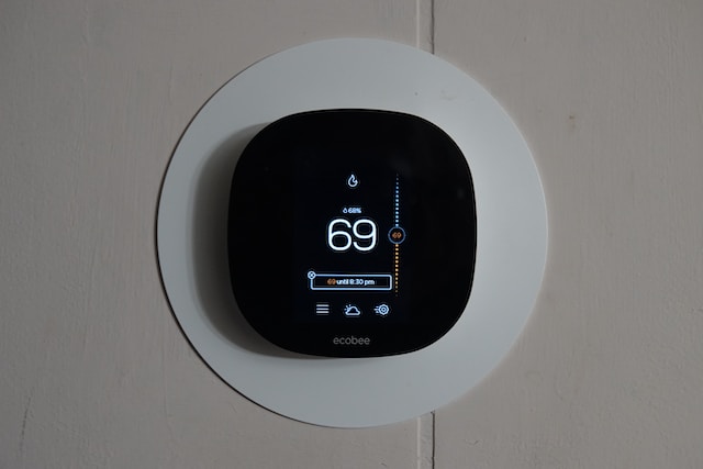 Heating, Cooling & Air Quality Cover