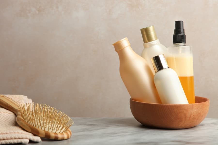 Best Shampoo for Wavy Hair Feature Image