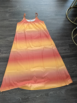 stylewe customer review of an orange dress