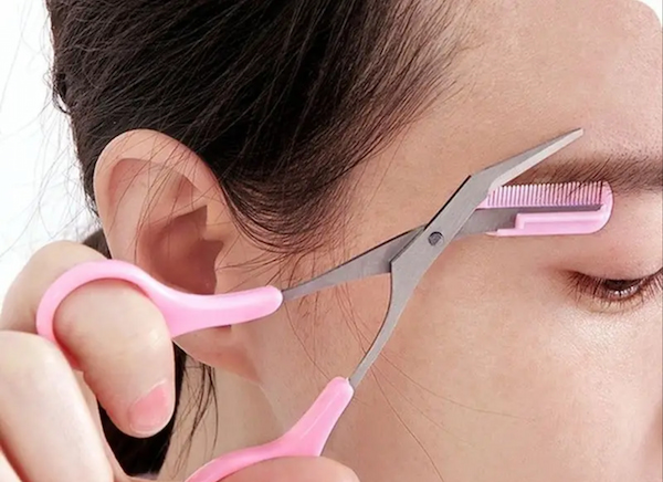 eyebrow-trimmer-scissor-with-comb