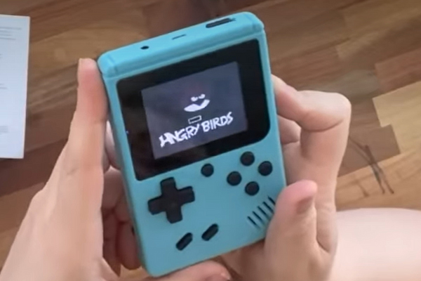 mini handheld gaming player